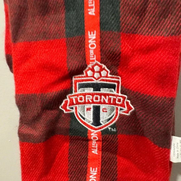 Toronto FC TFC Scarf - Picture 2 of 8